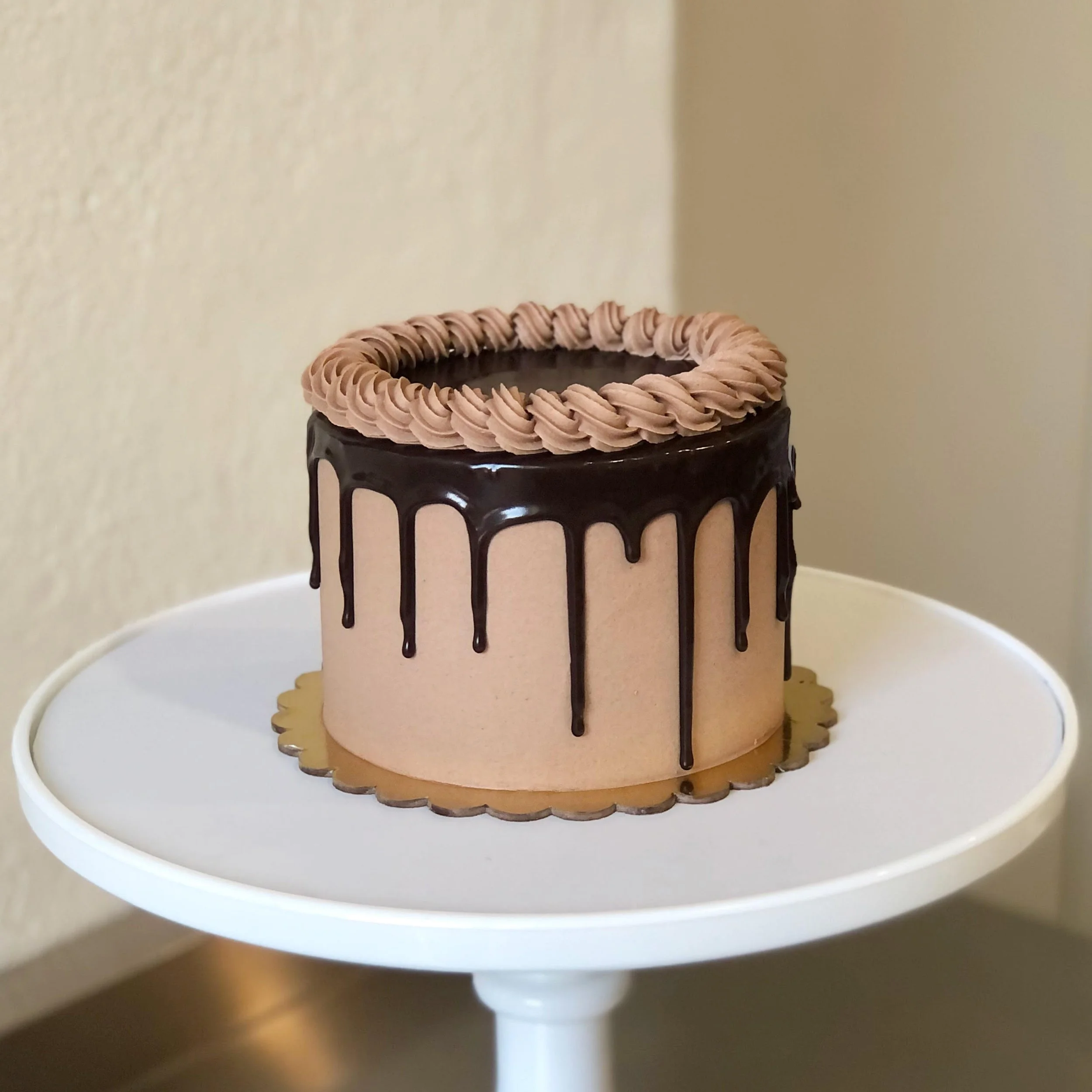 Chocolate Caramel Drip Semi Naked Cake