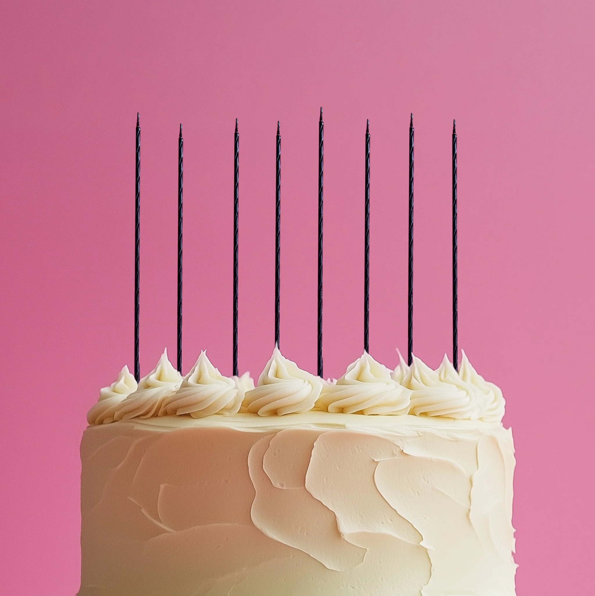 Black-Fine-Spiral-Cake-Candles-2.jpg