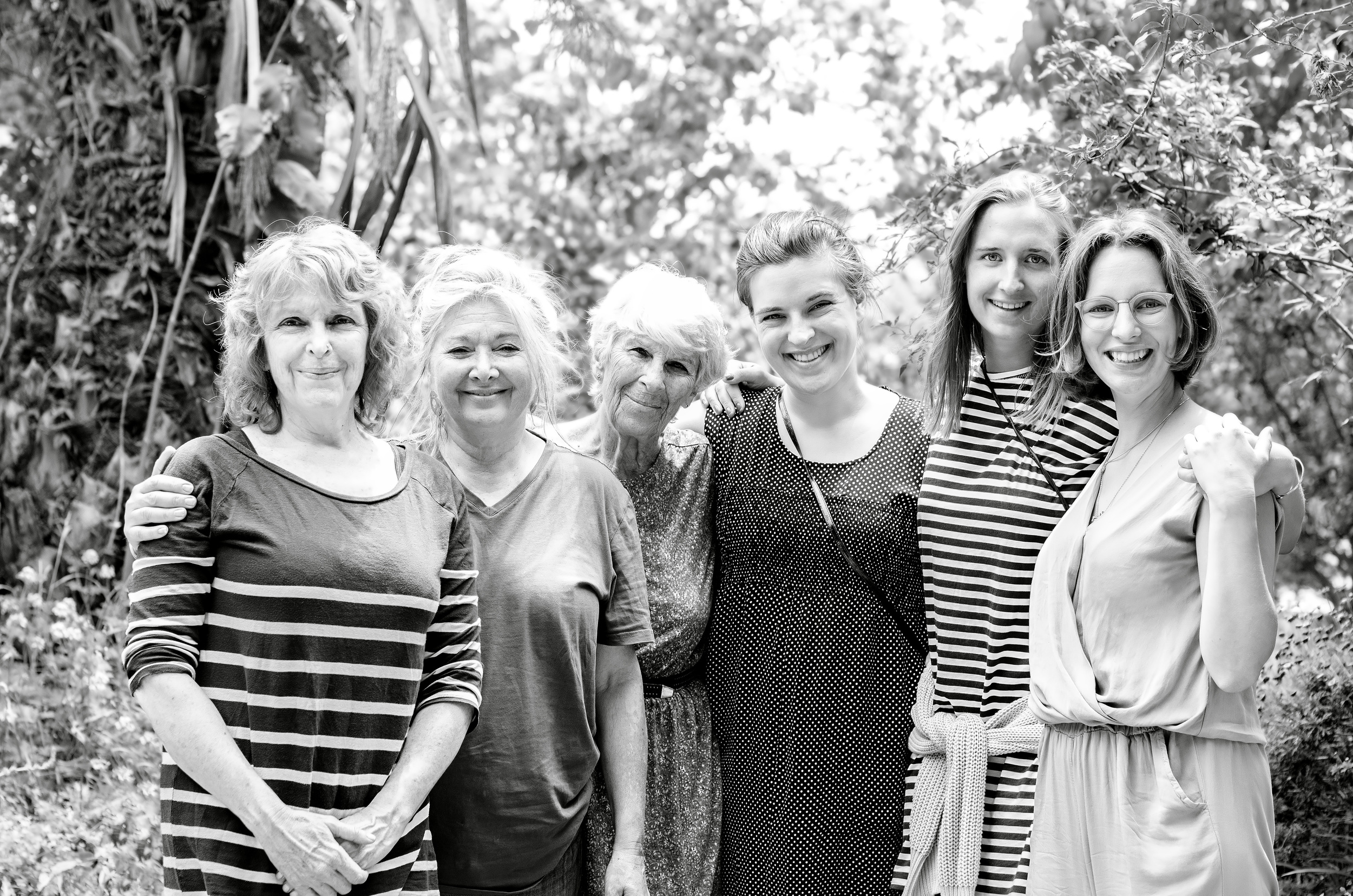 From the left: Sygalle (my mother), Michal (cousin from Jerusalem), Ayala (my grandma from my mother's side), Ida, Mari & Laura (Ida & Laura are sisters, our cousins from Denmark. Mari is their good friend from Norway).