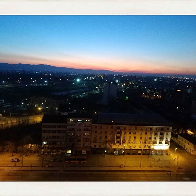Good morning Sofia! Honeymoon with my love @sharon_yamin19 ✨💖✨
Sunrise from our room at @ramada_sofia.
Then at @oldladysofia, which is The best breakfast restaurant in Sofia! Amazing food, great people! Blog post soon.. #Sofia #visitsofis #sofiafood