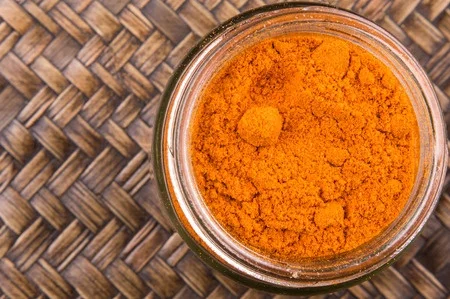 FOTO: HTTP://ILEAUXEPICES.COM/BLOG/2014/11/03/RECETTE-POUDRE-DE-CURRY-MAISON/WPID6422/