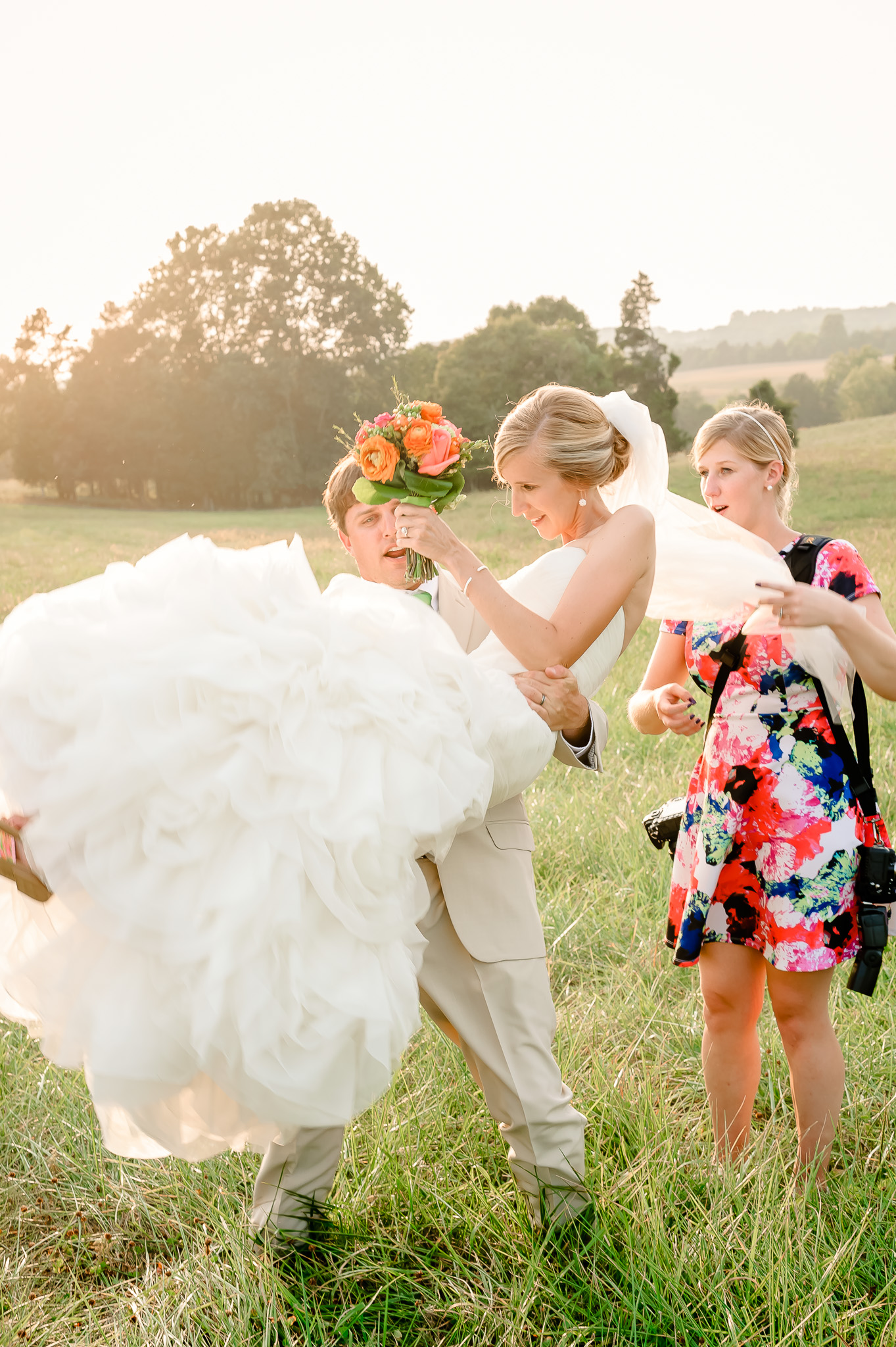 Wedding photographer behind the scenes_Stephanie Kopf Photography