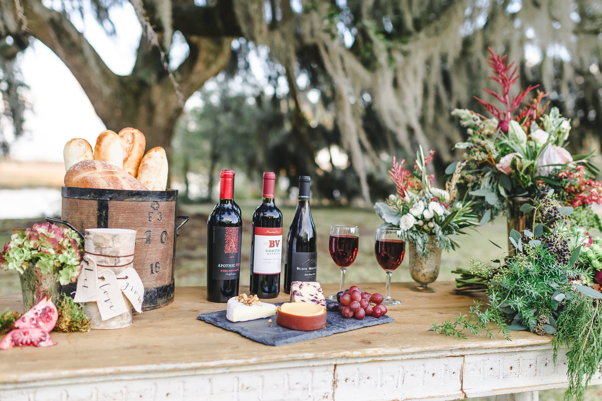 Natural, Romantic, Organic, Green Wedding Inspiration with Gold, Blush, and Marsala pallete_Charleston SC Wedding Photographer