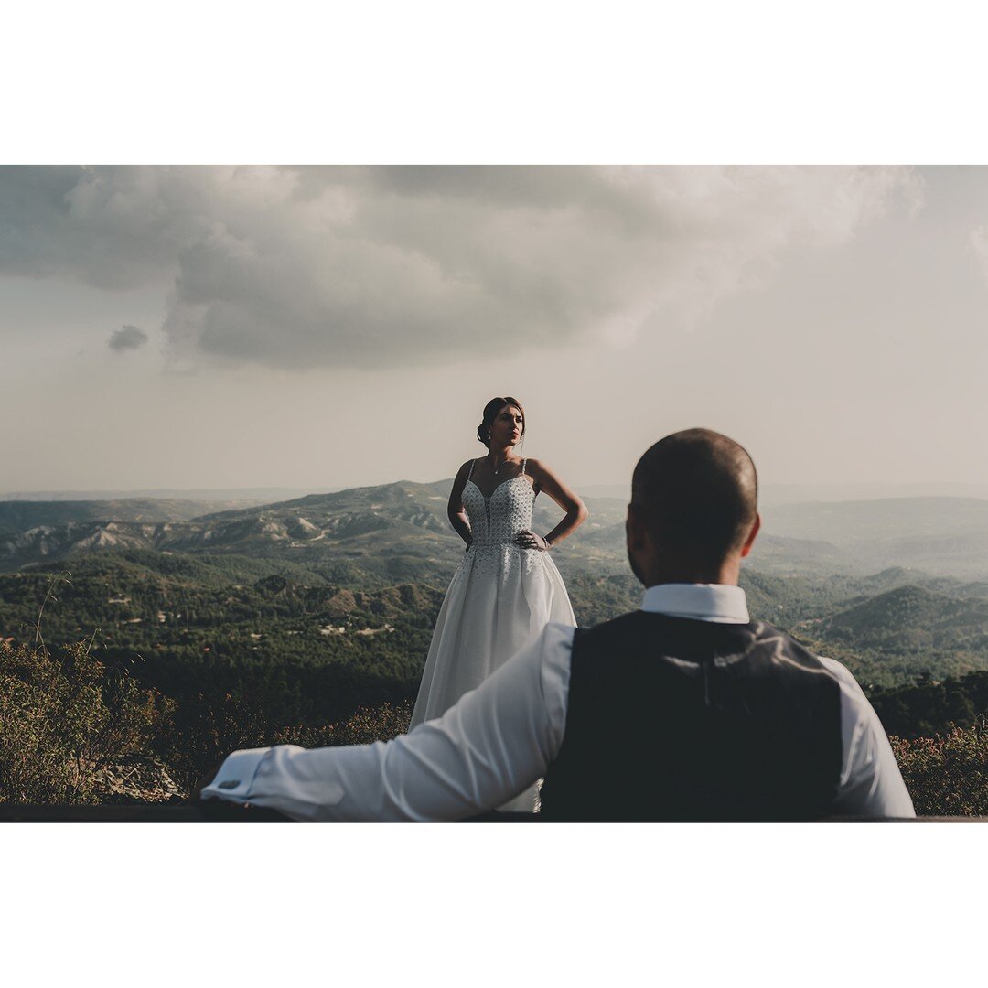 Nick admiring his beautiful wife Melita! 🤗⁠
_⁠
#photoexpertsmagic⁠
#destinationweddingphotographers⁠
#vscowedding ⁠
#vscocam ⁠
#iglobal_photographers⁠
#europeanweddingphotographer⁠
#destinationweddings #mountains⁠
#roadtrip_photography #wife #husban