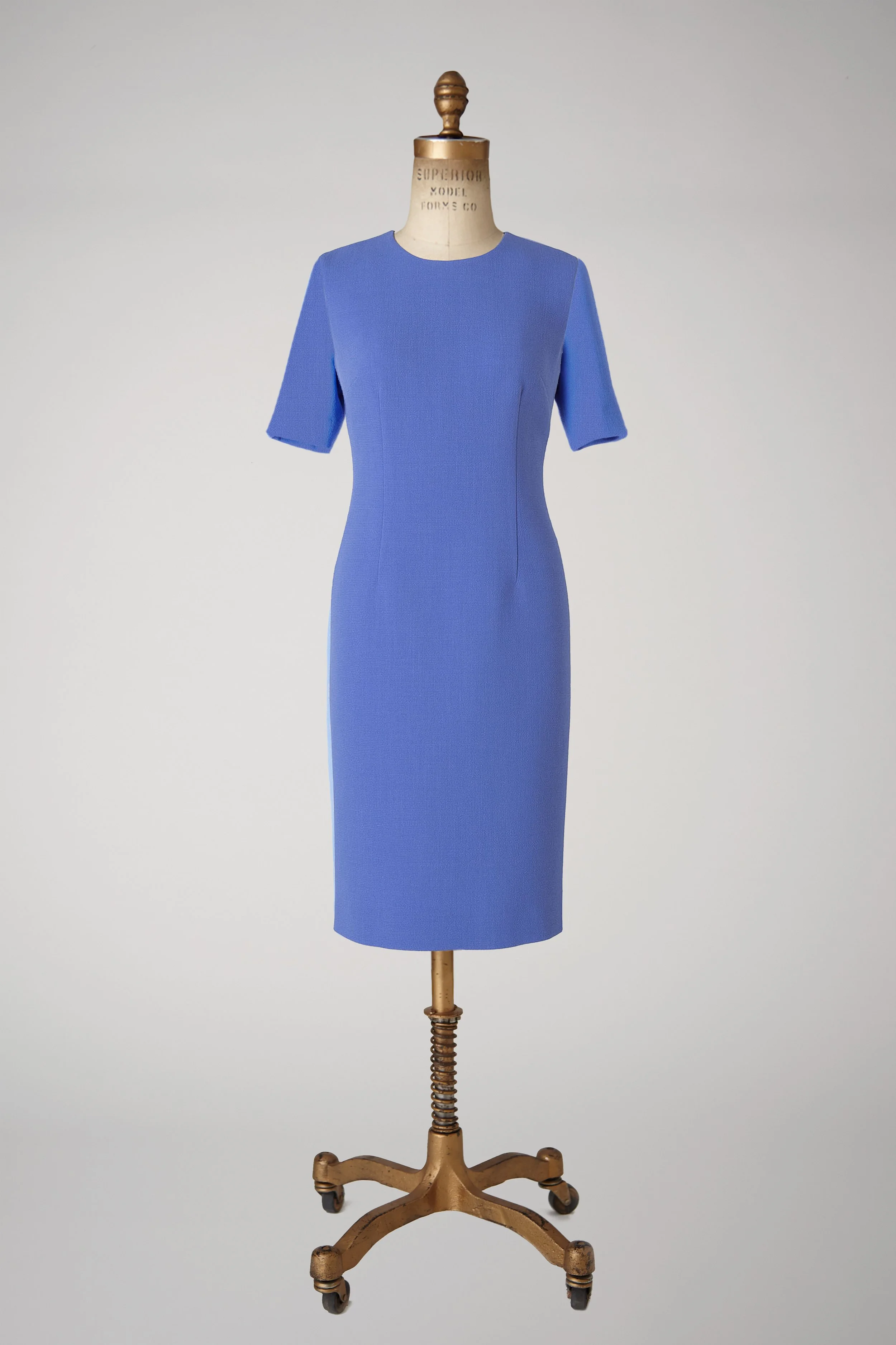 211020_KarenRoberts_TheDress_1100_Front v2.jpg