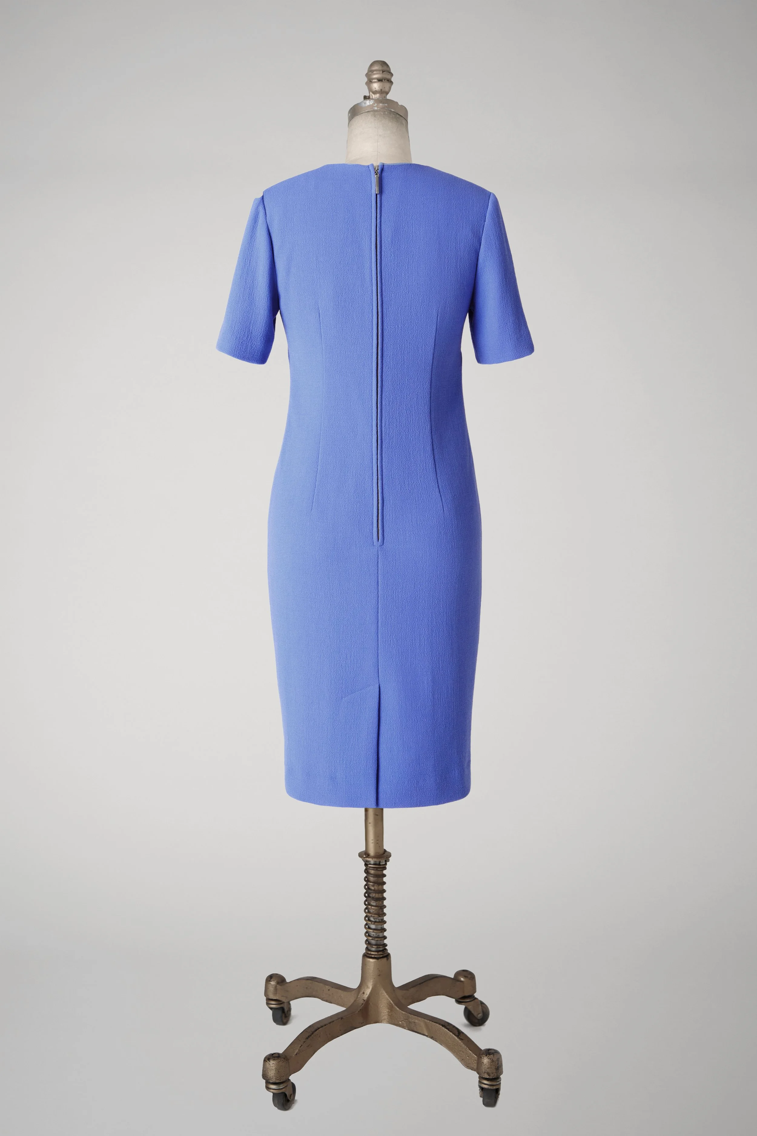 211020_KarenRoberts_TheDress_1100_Back v2.jpg