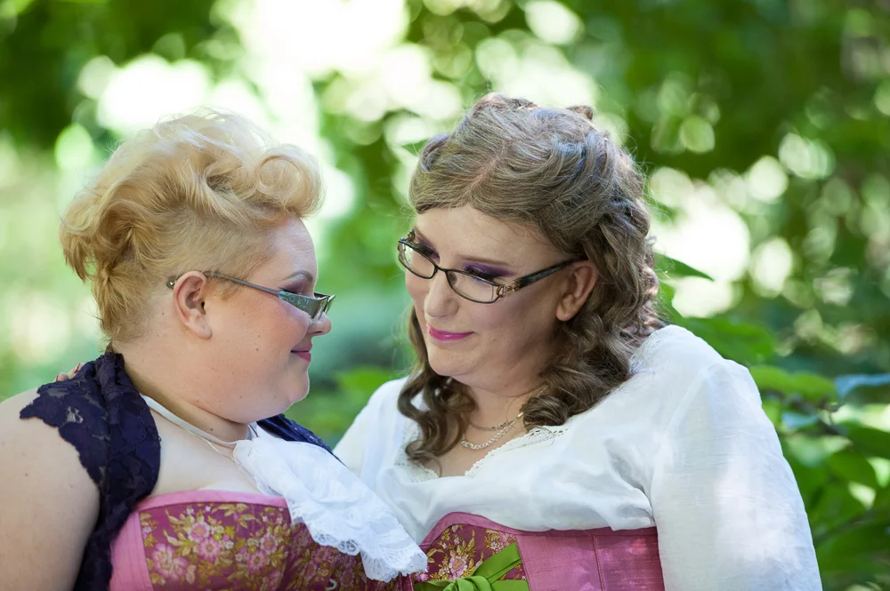 jocelyn and jennifer_08.jpg
