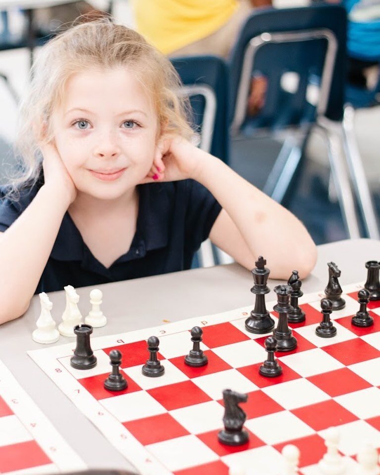 Happy Hump Day! We hope you are having a beautiful Wednesday 😊♟
🔘
🔘
🔘
#chess #tampachess #chesseducation #chesskids #kidschess #chesskid #chesslover #chessmaster #chessnotcheckers #chessmoves #chessboard #chessset #chessgame #chessclub