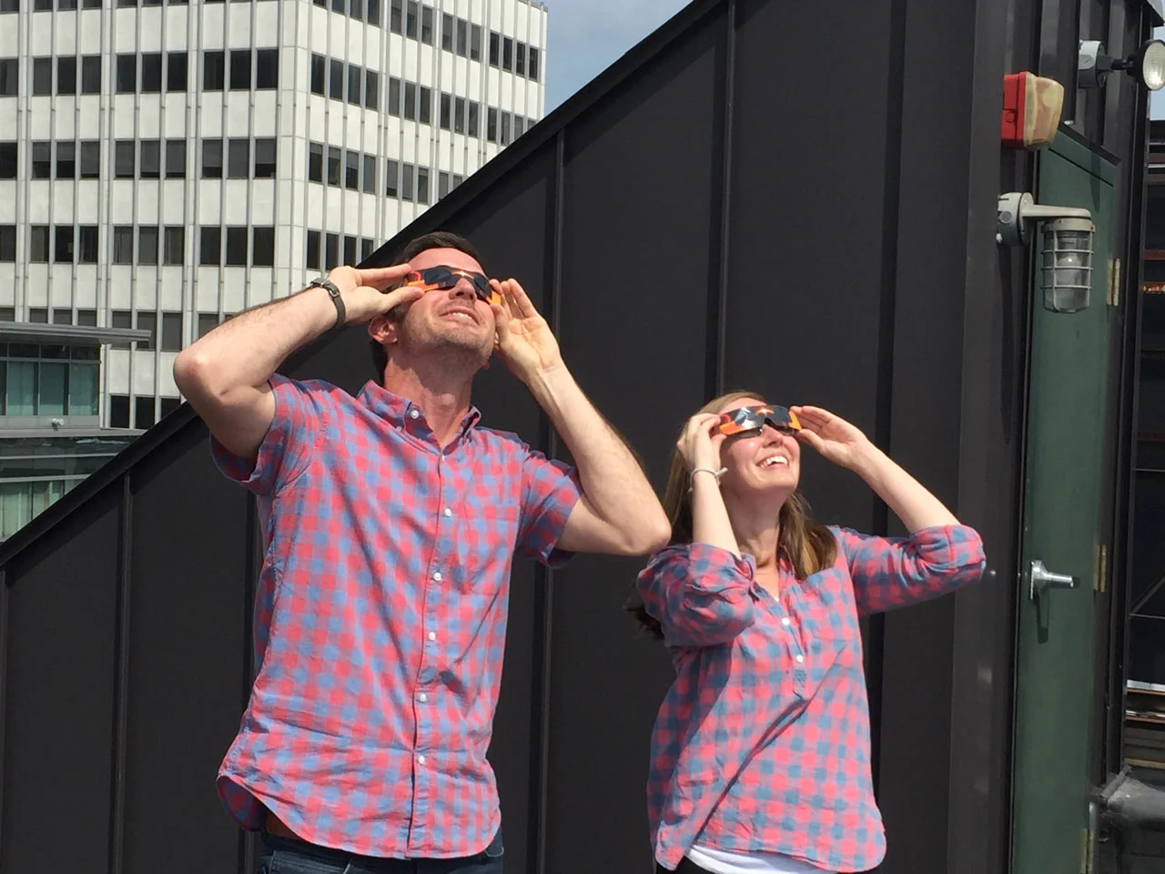 KMDG-SOLAR-ECLIPSE-DM-EH.jpg