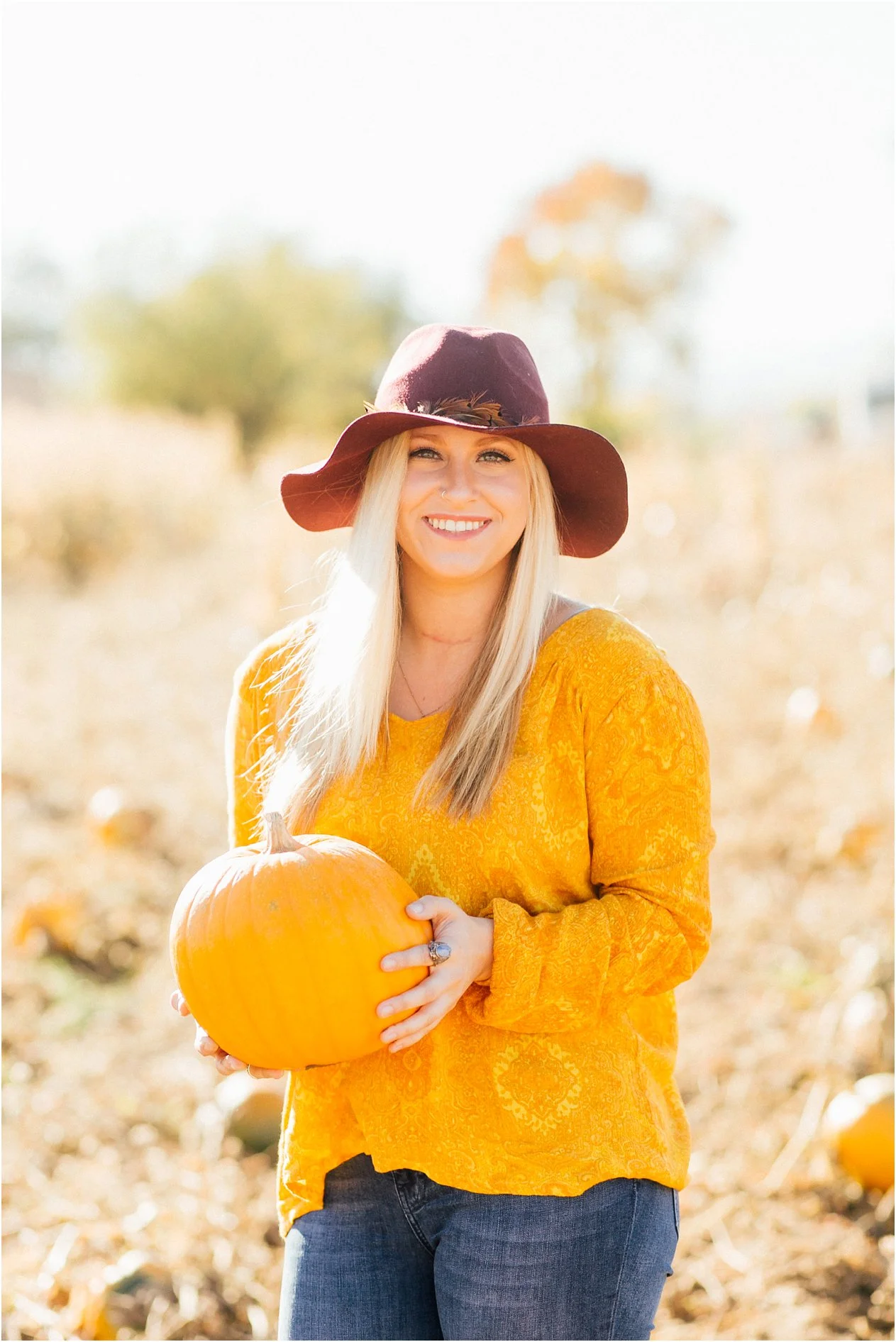 20171011SeniorPumpkinPatch009_web.jpg