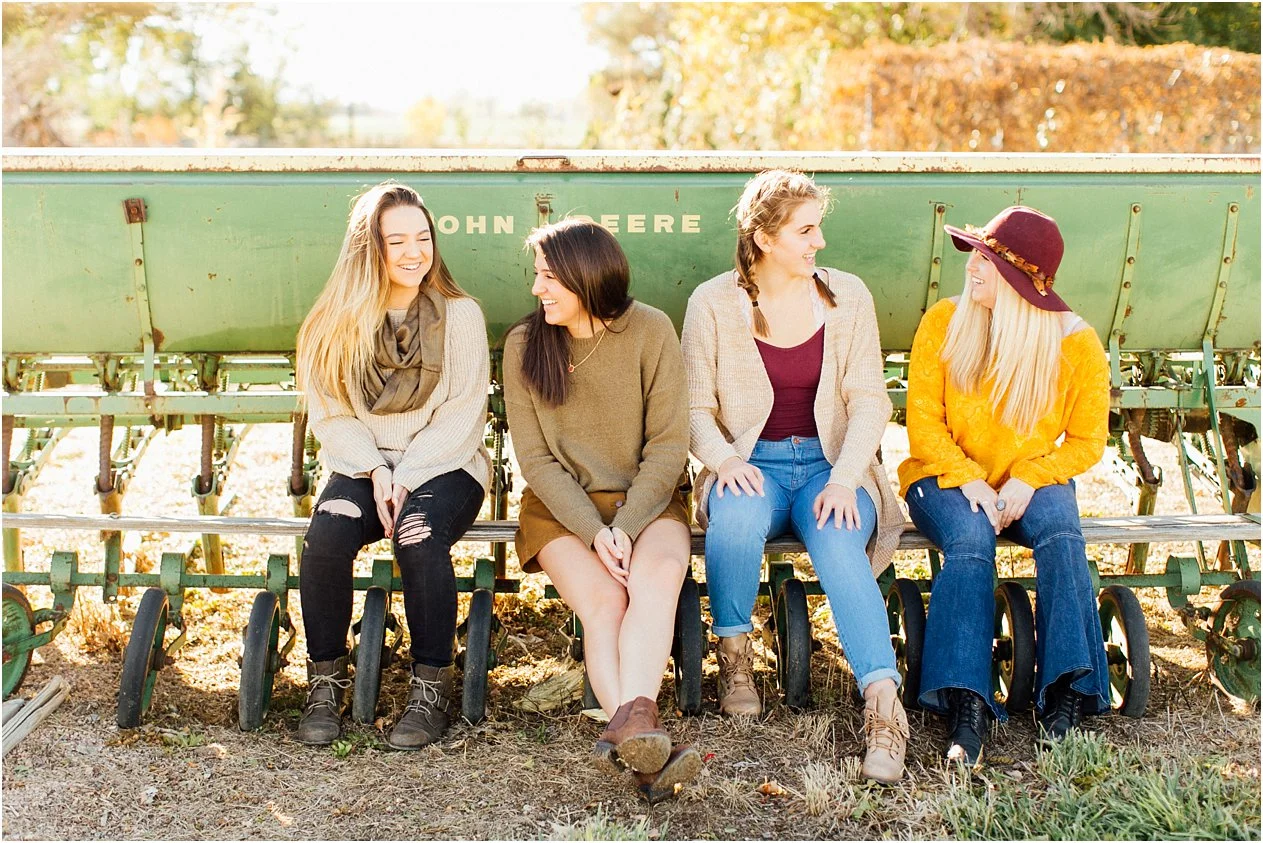 20171011SeniorPumpkinPatch094_web.jpg