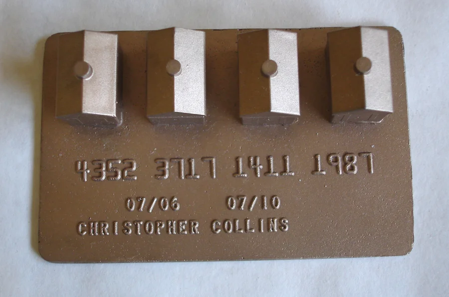 credit card with four hotels