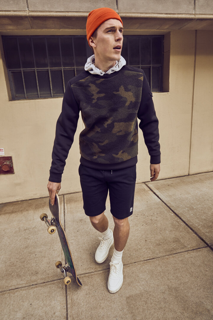 DKNY_FA21_MEN_LOOKBOOK_21B_RGB72.jpg