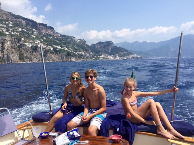 Private boat Amalfi.jpg