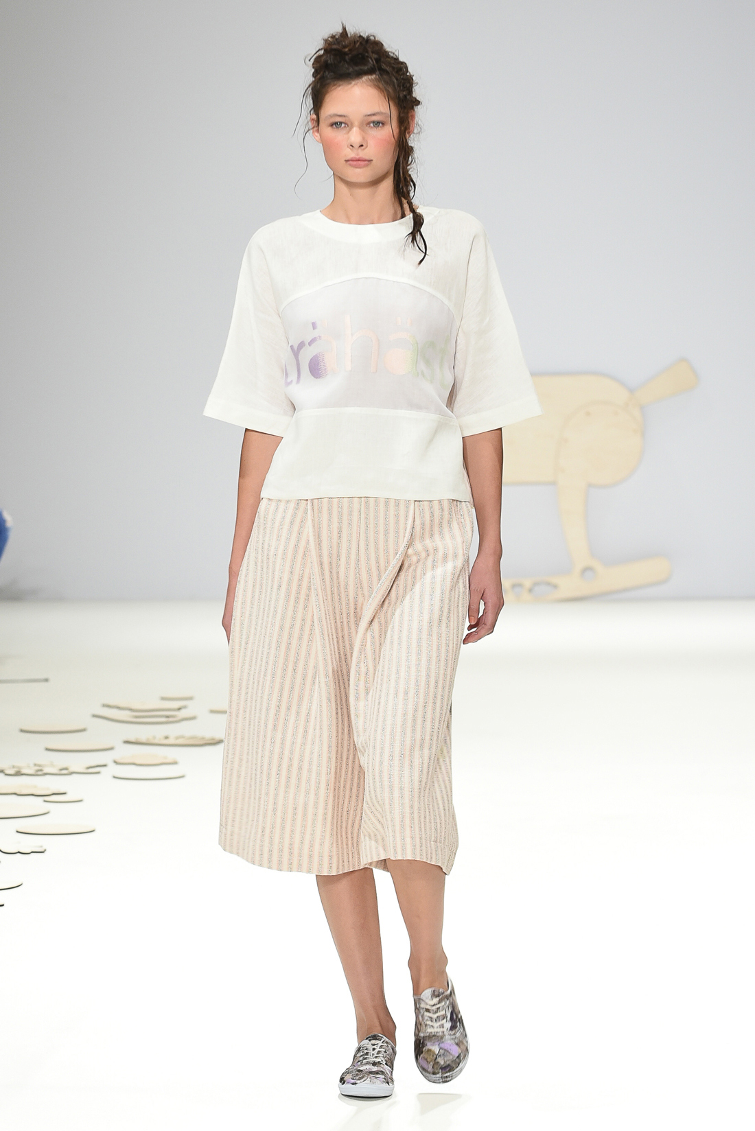 LFW_7318_RUBYLDN_NiroWang_LFWAW16_04.jpg