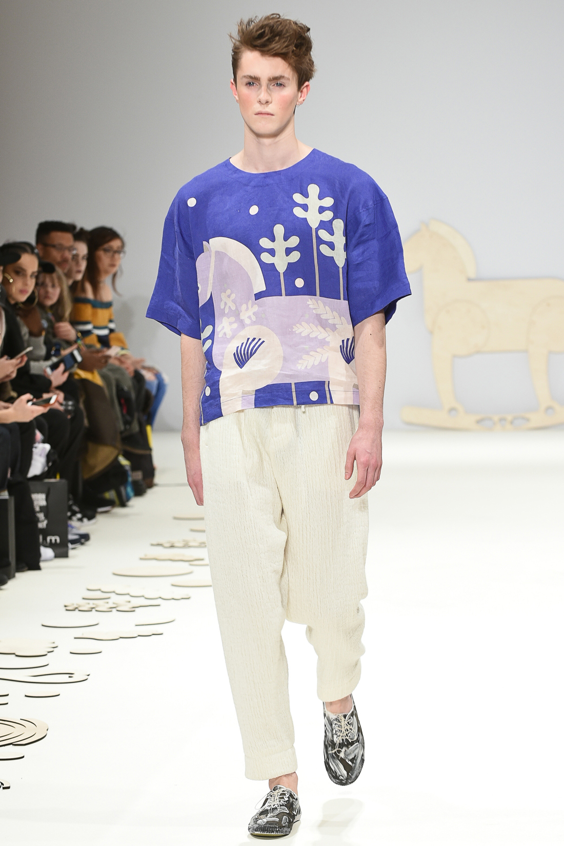 LFW_7447_RUBYLDN_NiroWang_LFWAW16_10.jpg