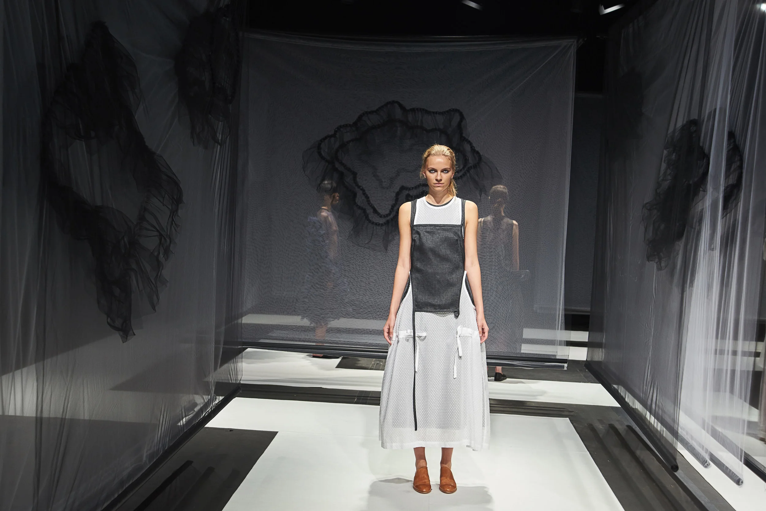 LFW_3970_Roberts-Wood_SS17_RUBYLDN2016-(11)_.jpg