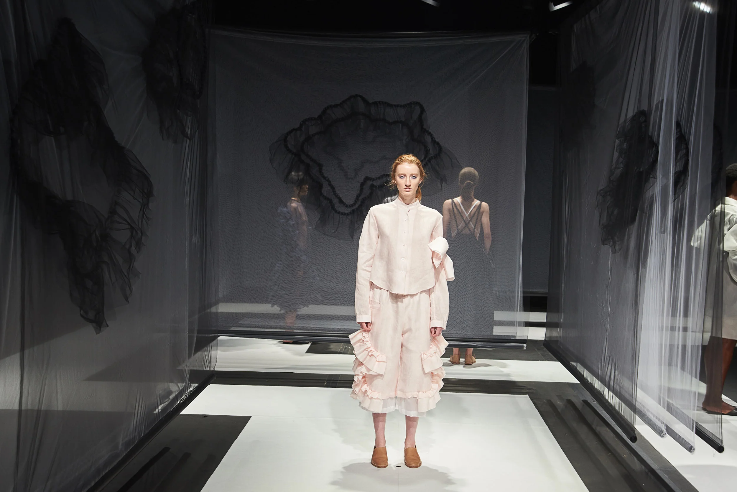 LFW_3970_Roberts-Wood_SS17_RUBYLDN2016-(15)_.jpg