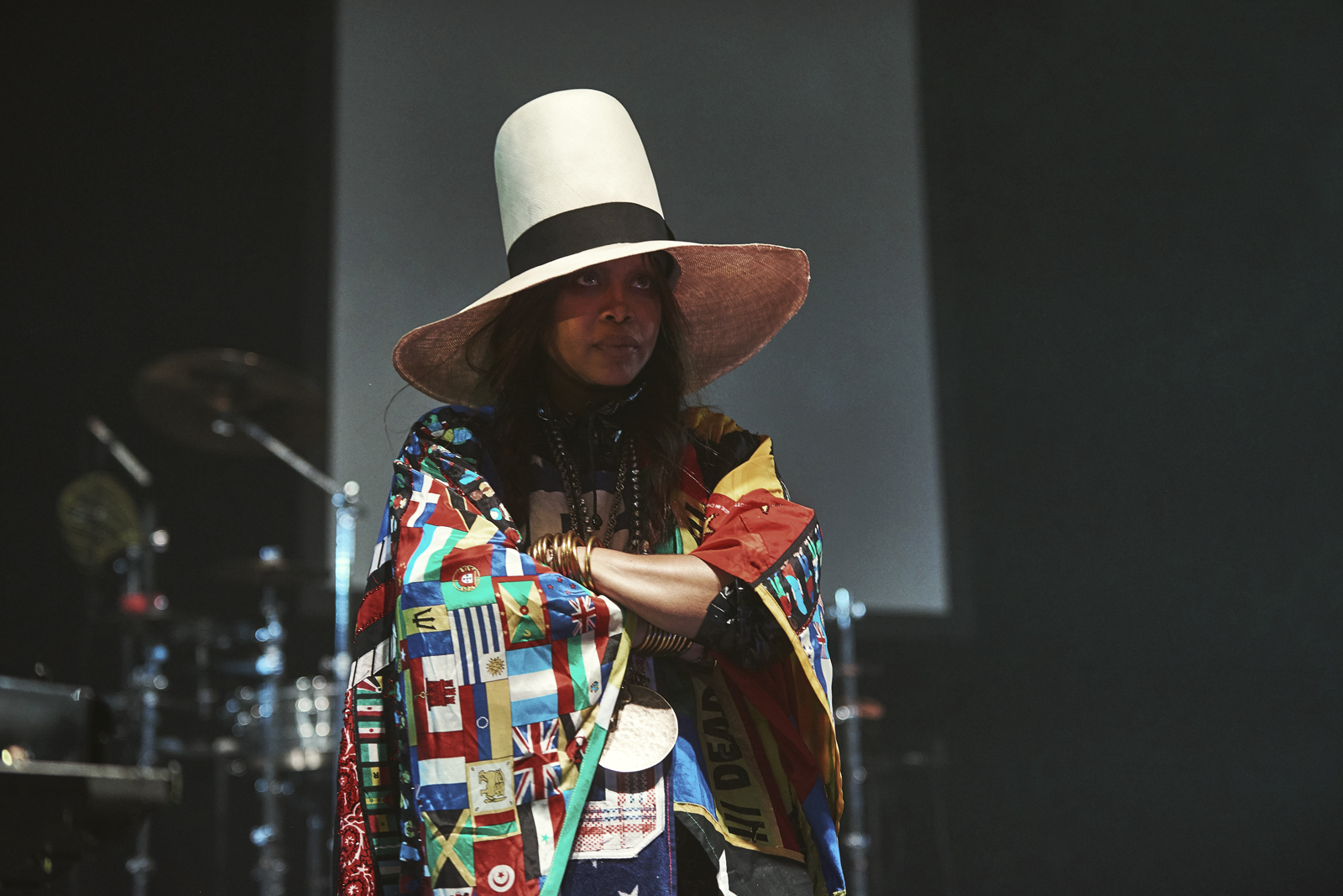 EBC_3942_Erykah-Badu_20-Years-of-Baduizm_Eventim-Apollo.jpg