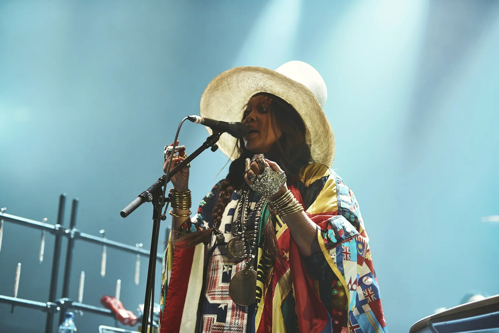 EBC_4066_Erykah-Badu_20-Years-of-Baduizm_Eventim-Apollo.jpg
