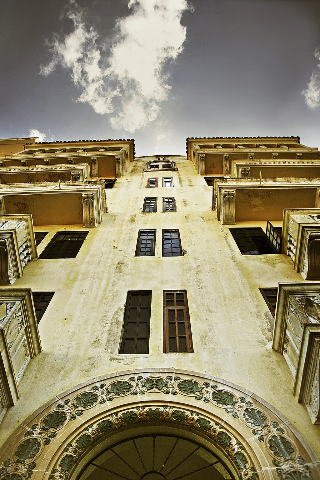 Ricobuildingtint-T.jpg