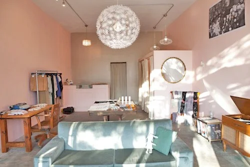 i’m happy to share that PAPER & TYPE stationery may now be found in a lovely shop called myrtle, located in echo park, los angeles!  the very kind whitney has curated a collection of goods by designers (hetterson, kyyote, fieldguided..) th…