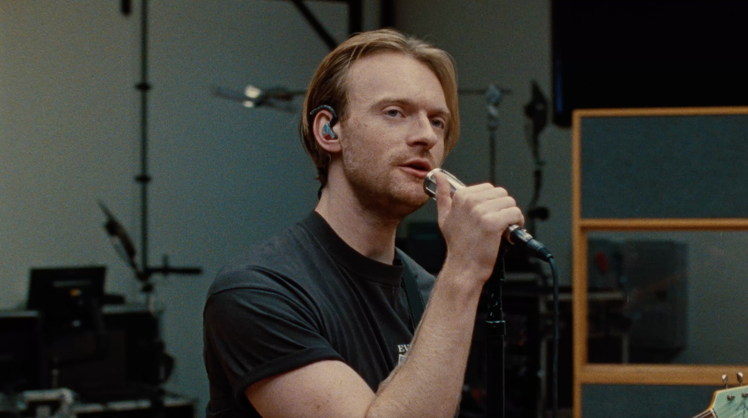 FINNEAS - Cleats (Live Studio Session)