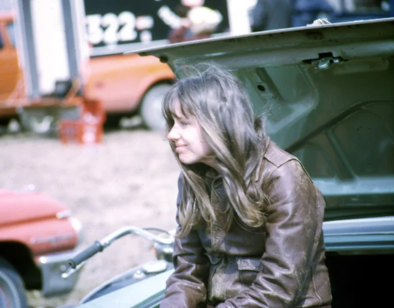 1971-04_MotoRace01.jpg