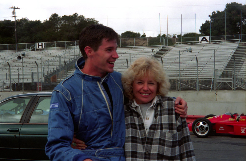 1998-10-SKIPBARBERw-MOM-Posing2.jpg