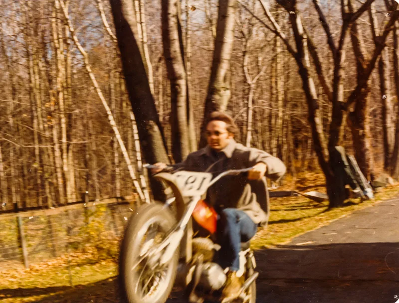 1978-11_PopAtKeensWheelie_152777.jpg
