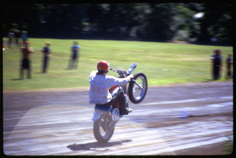 1971-09_MotoRace10_Aperture_preview.jpg