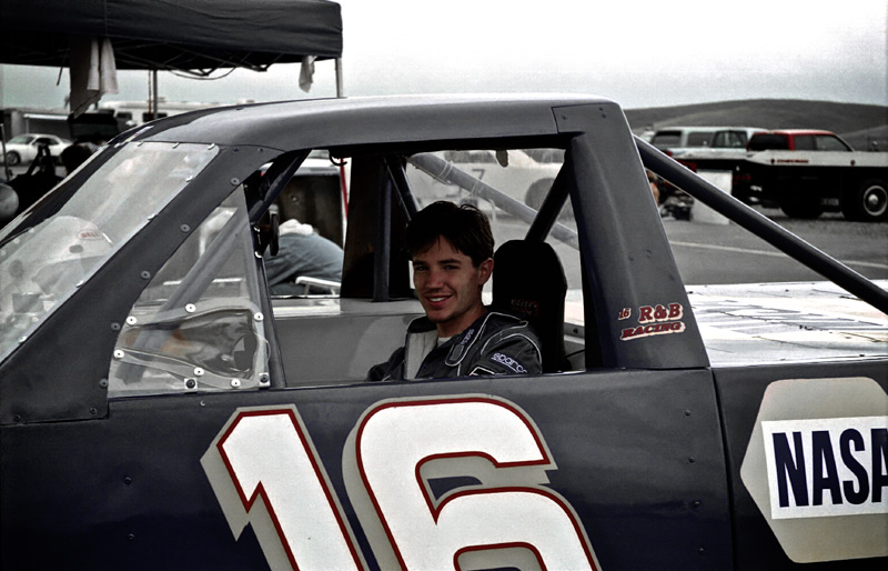 2000-NASATRUCK-Posing_Aperture_preview.jpg
