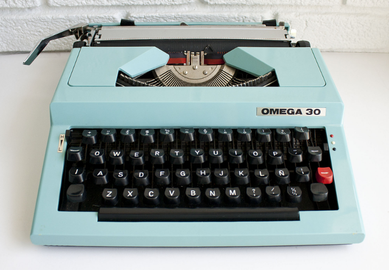 typewriter2.png