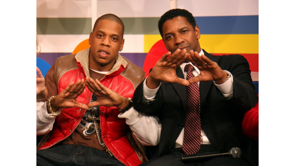  Jay Z and Denzel Washington throwing up the Roc. 