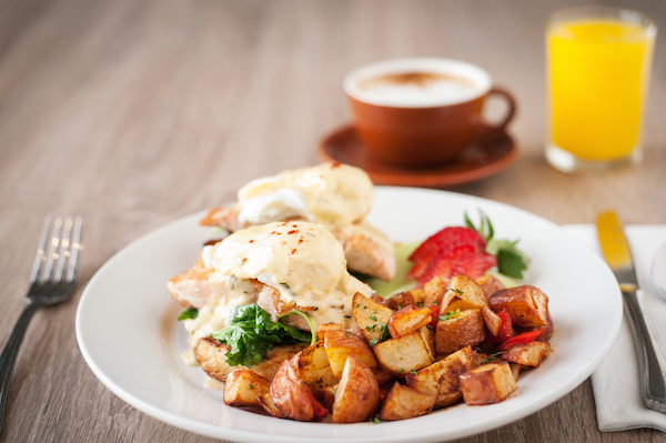 Seared Salmon & Baby Kale Benedict