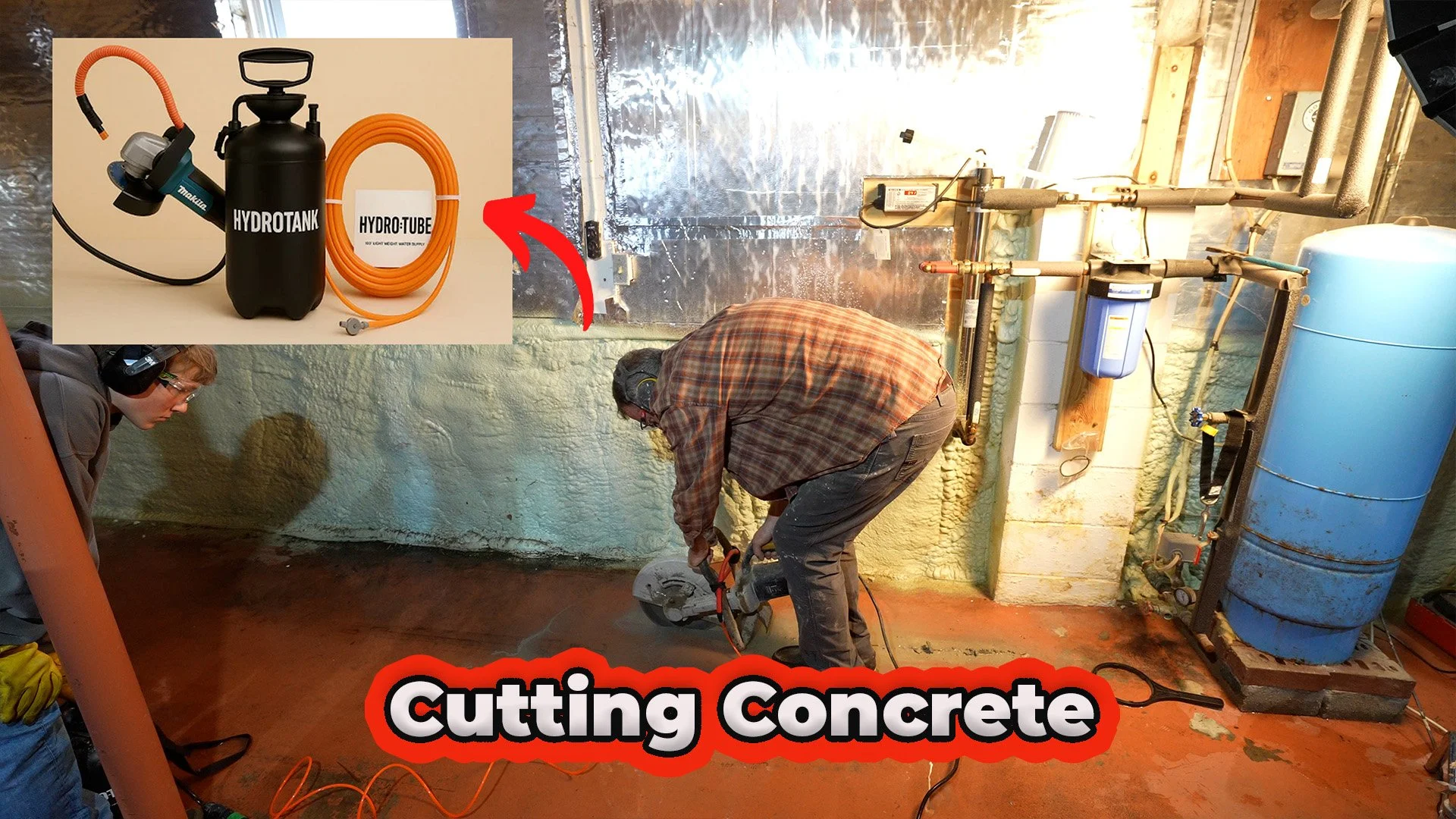 cutting concrete with an electric saw and water spray system by Hydro-tail