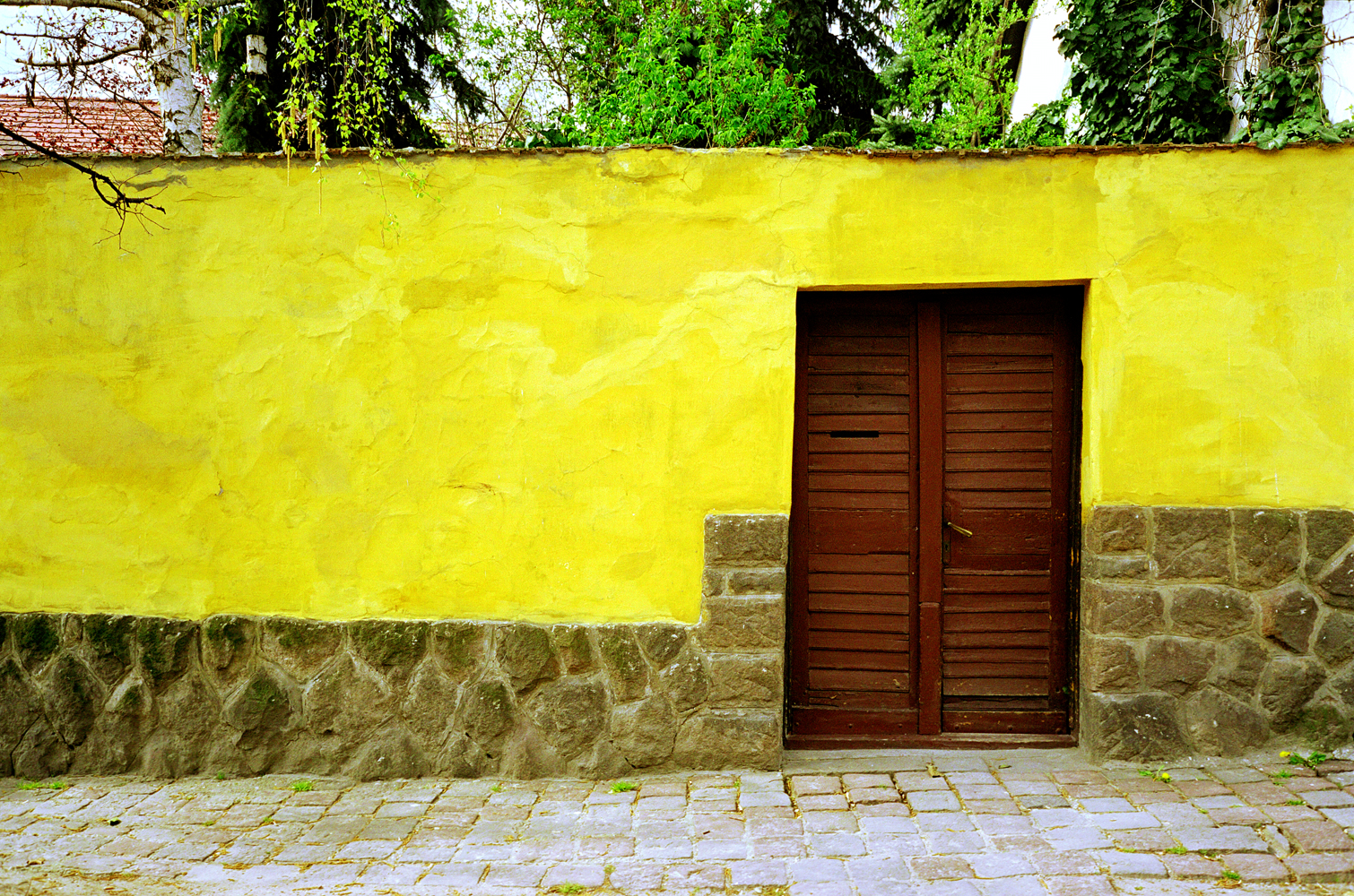 yellow wall
