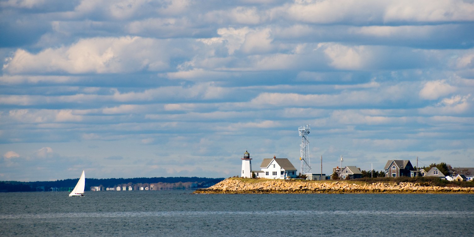 Sail off Wing's Neck