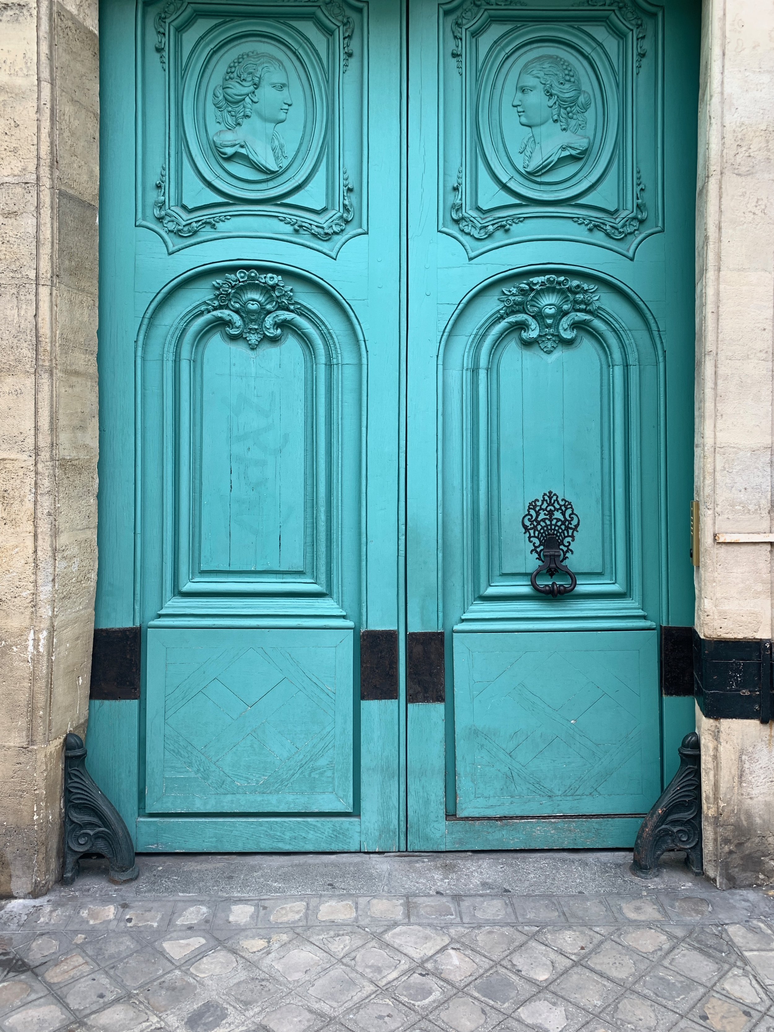 the Doors are Divine, Paris