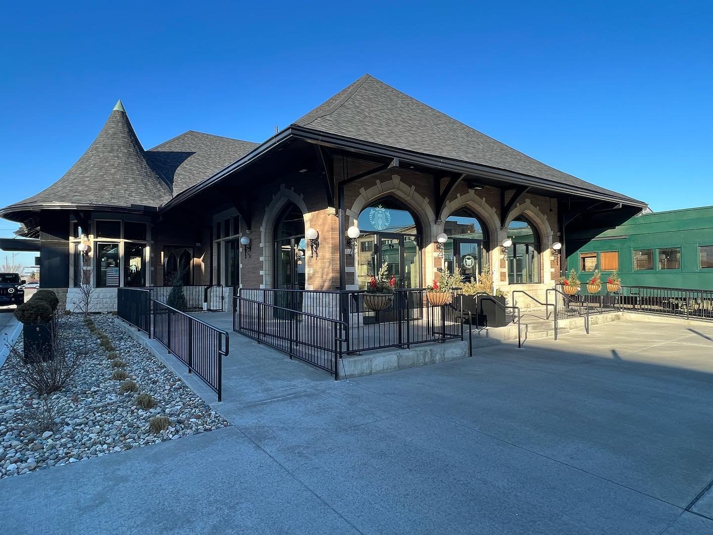 Haven&rsquo;t checked out the new @bobcatbonnieslansing yet?

What are you waiting for??

SIA had the opportunity to work with @gillespiegrp and the Bobcat Bonnie&rsquo;s team on the renovation of the old historic train depot and train car, right her