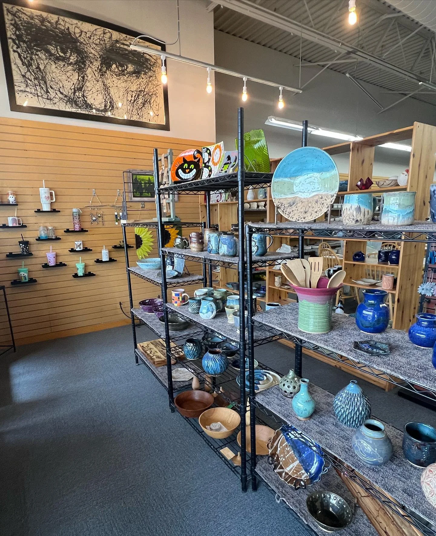 Whether the renovation is large or small, Studio Intrigue is committed to delivering thoughtful design solutions. We had a great time working with @artunlimitedokemos to create a functional, up to date space for their new location in Okemos. Go get c