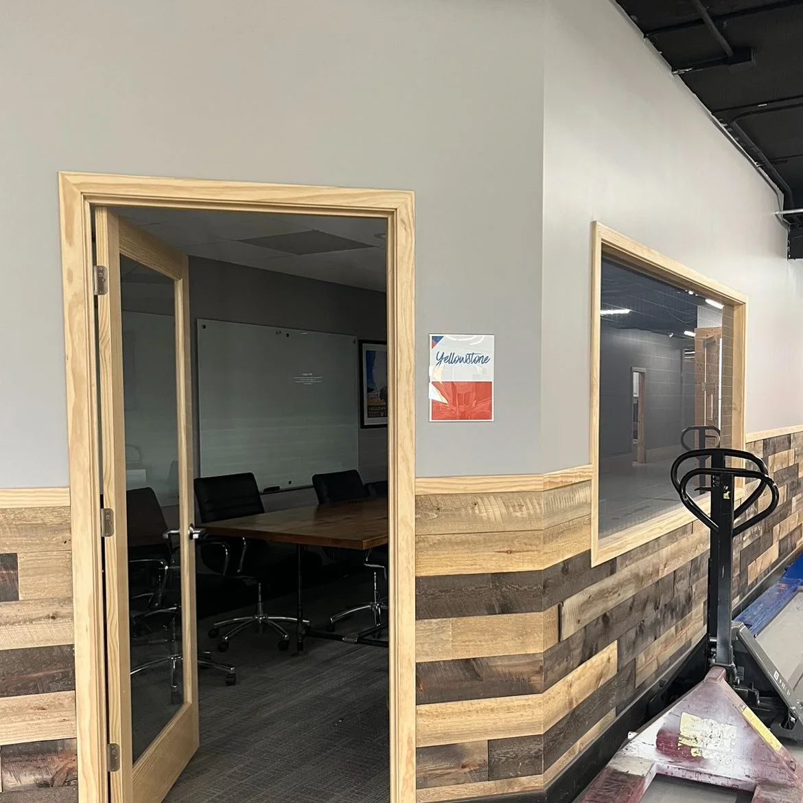 Always a pleasure teaming up with Block Imaging! We enjoy collaborating with them on all their new projects and are excited to see their continued growth!

#holtmichigan #midmichigan #interiordesign #michiganarchitecture #michigan #architecture