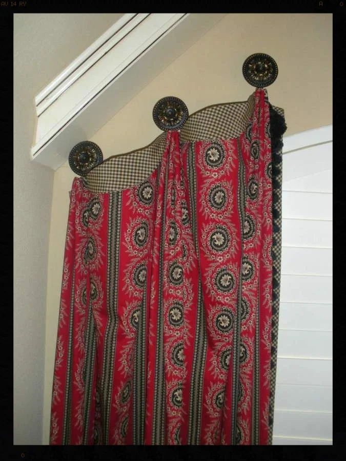 Arch Topped Panels hung on Medallions