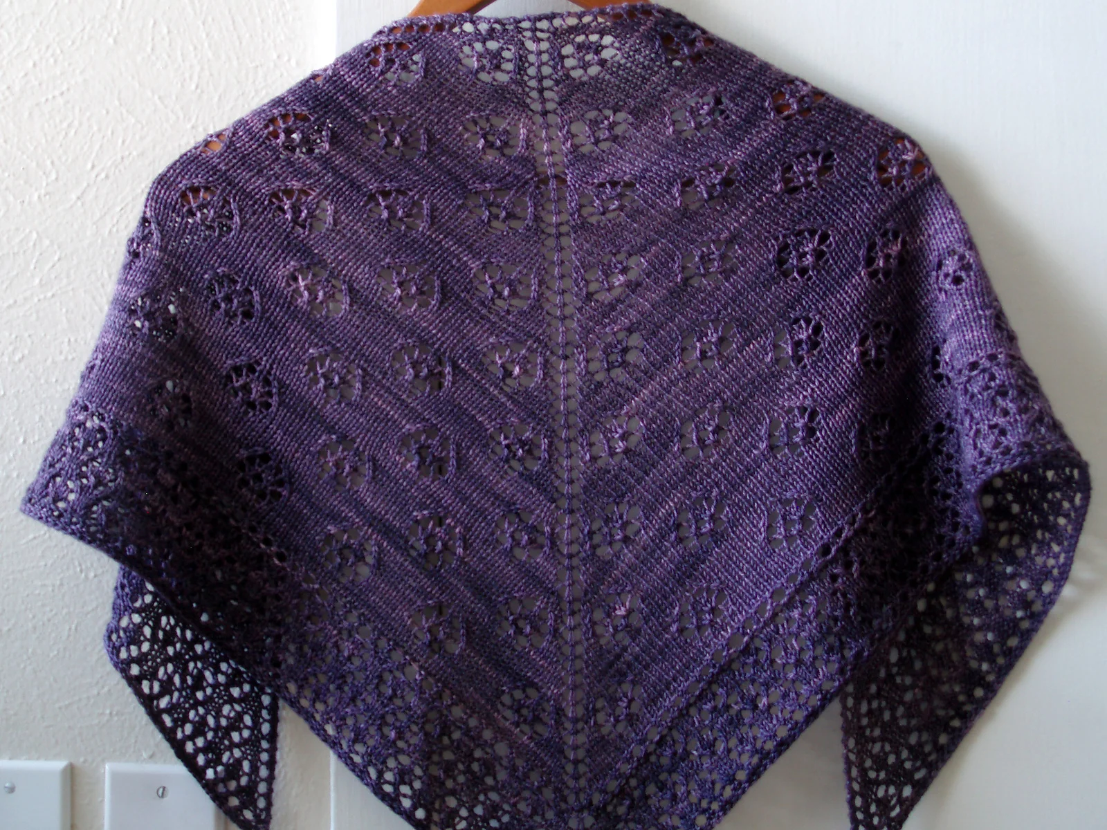 FO:: Violets are Blue (Sample Knitting)