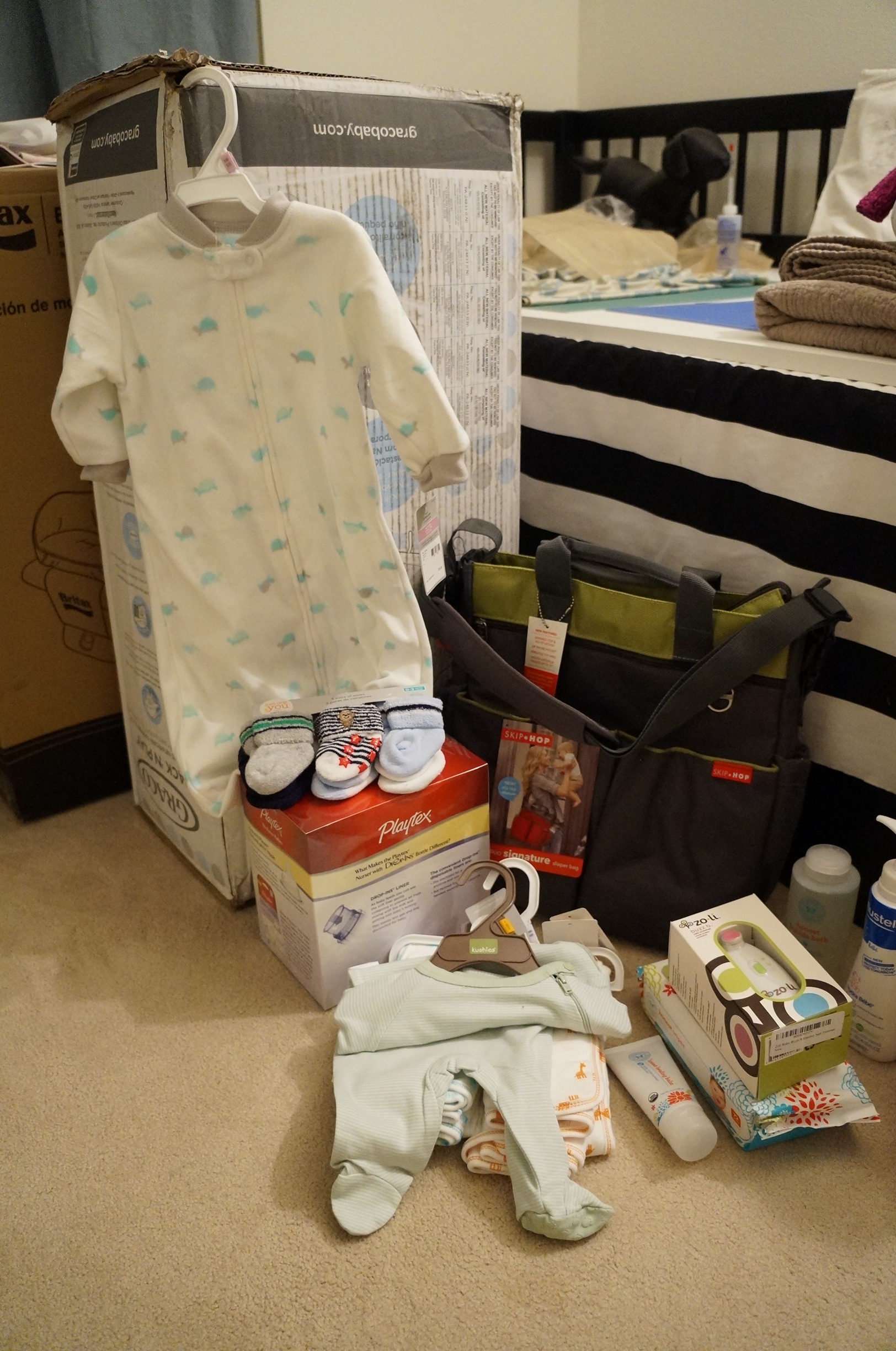 I thank my friends for avoiding pastel blue, and such practical gifts! I had coffee Saturday morning and I couldn't sleep after 2am, so I spent some time in the baby's room looking at each gift again. Can't wait to use them on the baby!