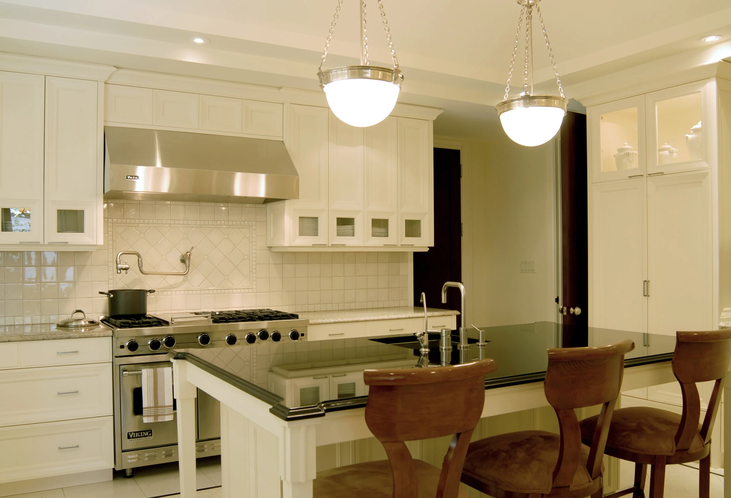 Kitchen1.jpg