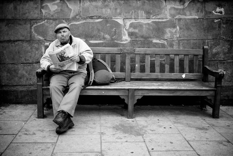 thomas-leuthard_85mm_on-a-bench.jpg