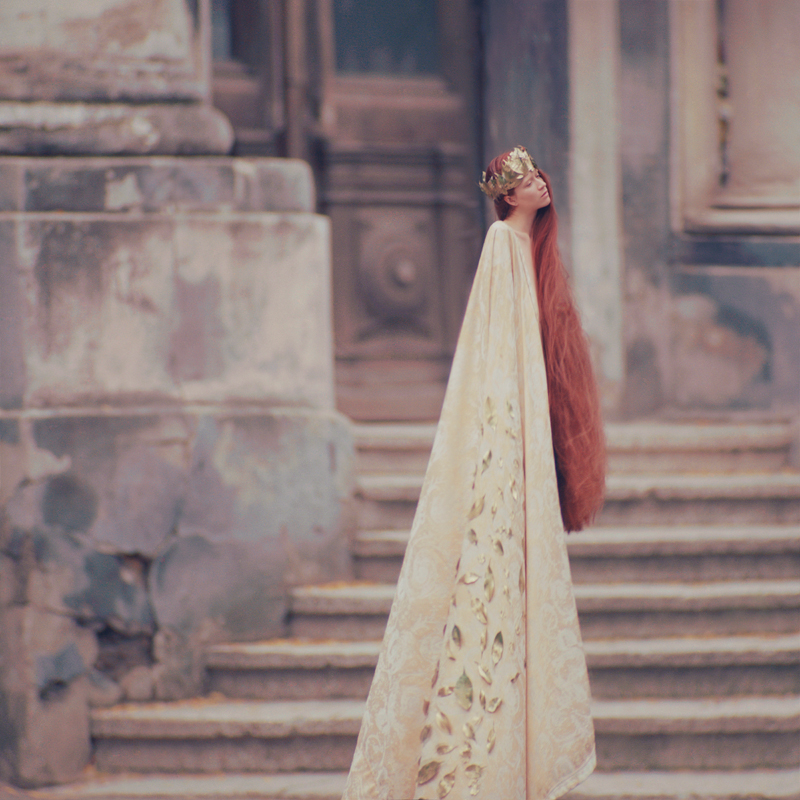 queen_by_oprisco-d5j0qdw.jpg