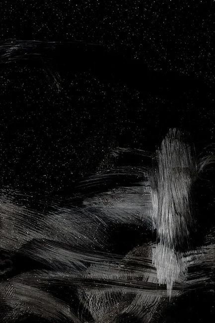 Untitled 17 , 2014, Inkjet print on metallic paper mounted on aluminum, 100 x 150 cm