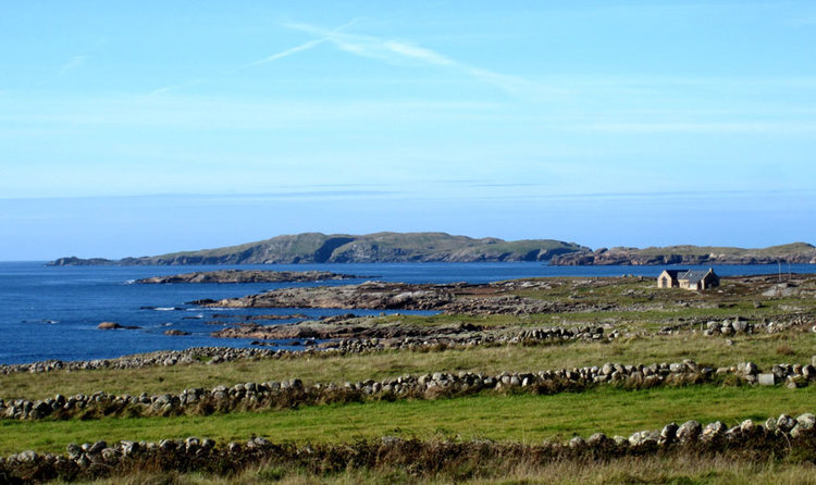 066+Gannoughs+Aughrus+Pt+and+High+and+Friar+Islands+in+Background+20inchesLow-res.jpg